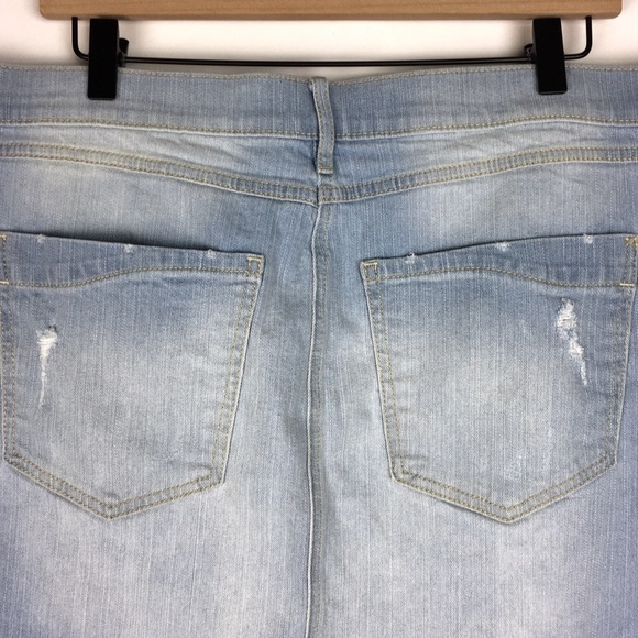 EXPRESS Jeans Mini Skirt Light Wash Distressed Denim Stretch Raw Hem Size 12 - Picture 5 of 8